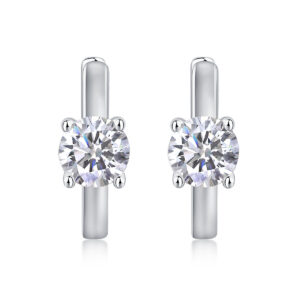 Set Out To The Heart Of Luxury Fashion Diamond Earrings Stud Mossan Diamond Silver Ornaments
